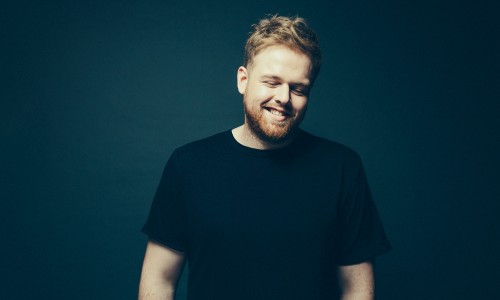 Tom Walker: annunciato il Sold Out per la sua data di debutto a Milano e il Tour Estivo -  il video di Tom Walker 